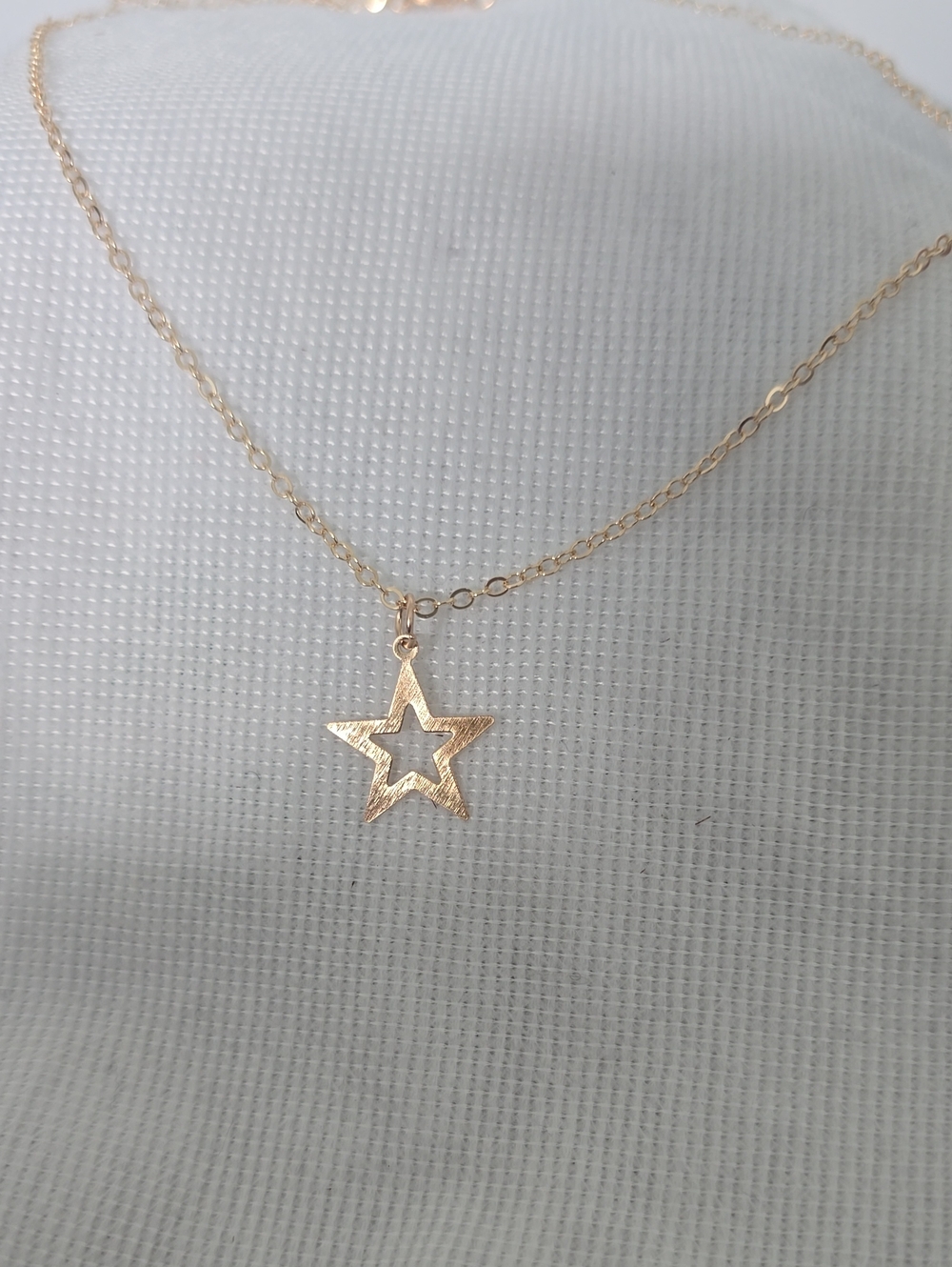 Gold Star Cutout Pendant Necklace - Women Jewelry